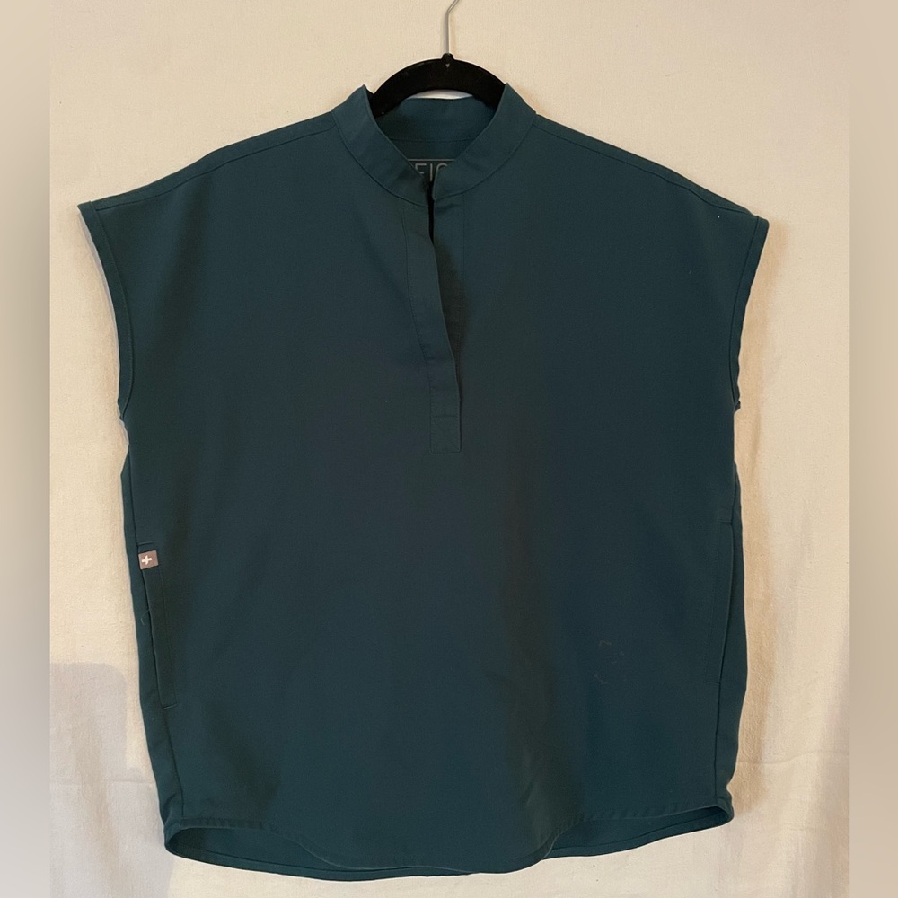 Figs Women’s Dark Green Scrub Top